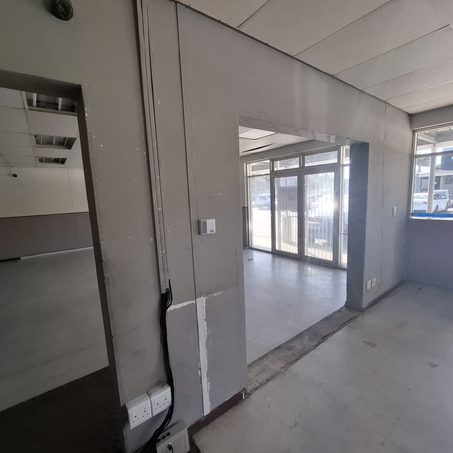 To Let commercial Property for Rent in Brackenfell Central Western Cape